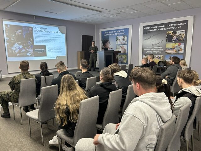 Spotkanie ze studentką czwartego roku Akademii Wojsk Lądowych we Wrocławiu